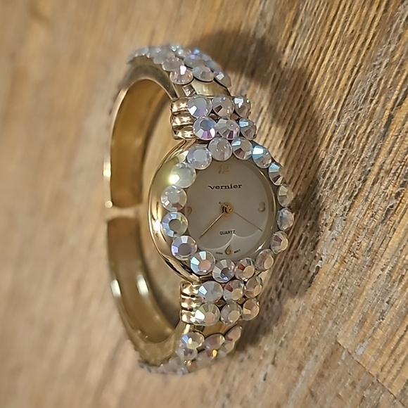 Vintage Vernier AB Swarovski Crystal Cuff Bracelet Watch - Picture 3 of 10